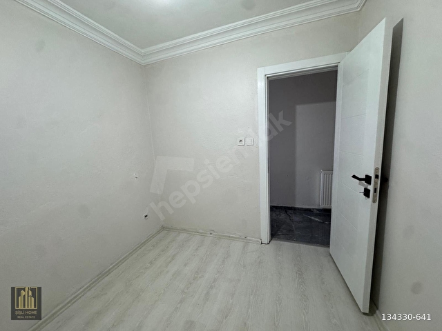 KURTULUŞTA 2+1 BOŞ KİRALIK DAİRE - Görsel 15