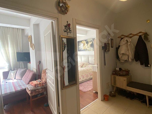 YENİBAĞLARDA SATILIK FULL EŞYALI , ASANSÖRLÜ 1+1 GENİŞ DAİRE