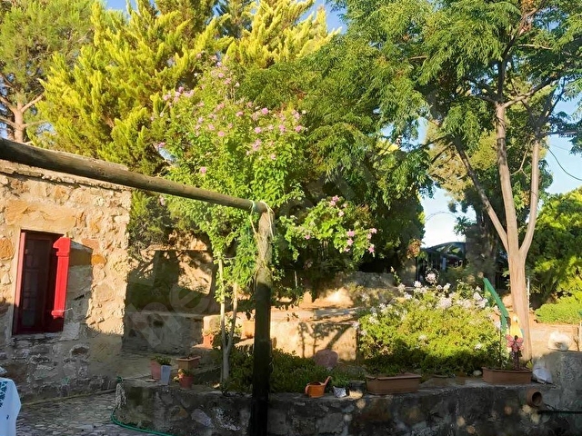 ÇANAKKALE BOZCAADA POYRAZ LİMANI DENİZE 50 mt SATILIK BAĞ EVİ