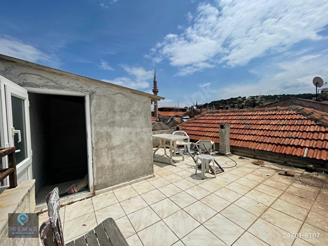 AYVALIK MERKEZDE KÖŞE NİZAMLI TERASLI 2 KATLI 4+1 KAĞİR RUM EVİ - Görsel 25