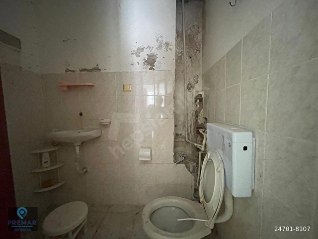 AYVALIK MERKEZDE KÖŞE NİZAMLI TERASLI 2 KATLI 4+1 KAĞİR RUM EVİ - Görsel 16
