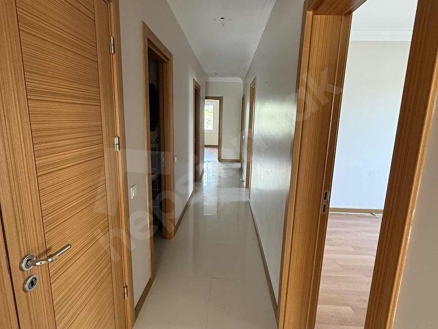 ISPARTAKULE BİZİMEVLER 1 BOŞ TAŞINMAYA HAZIR SATILIK 4+1 212 m2 - Görsel 12