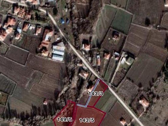 ORTA BEREKET KÖY İÇİ MÜKEMMEL KONUMDA BAĞ BAHÇE EV YERİ - Görsel 10