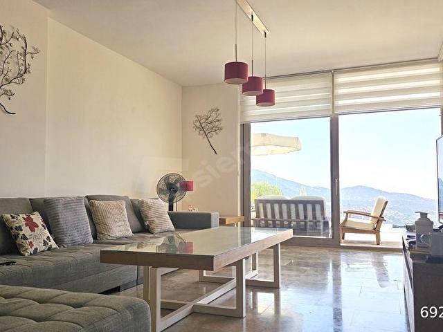 Muhteşem Deniz Manzaralı Modern Lüks Tripleks Villa - Görsel 14
