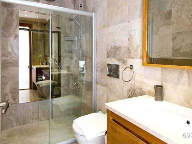 Muhteşem Deniz Manzaralı Modern Lüks Tripleks Villa - Görsel 20