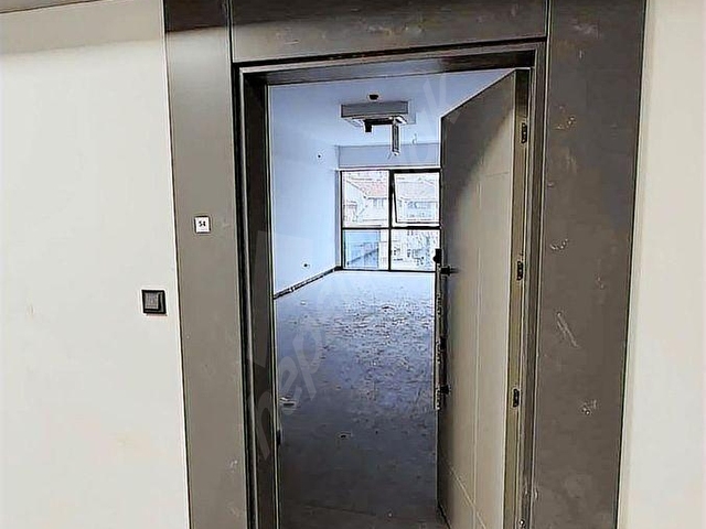 ATABULVARINA CEPHE İŞ MERKEZİNDE KİRALIK OFİS - Görsel 30