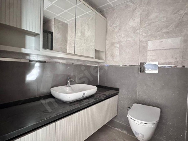 SOKULLU MİMAR CADDESİNDE DIAMOND RESIDANCESTA 1+1 BAHÇE KATI  YENİ BİNADA LÜKS KARAKUŞTAN - Görsel 9