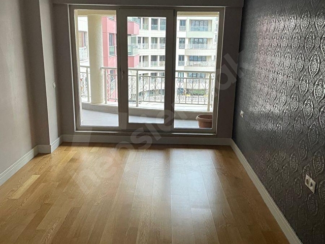 SİNPAŞ ALTINORAN GÖL EVLERİNDE GÖL MANZARALI KİRALIK 1+1 DAİRE - Görsel 5