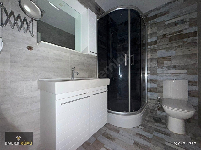 BAĞLICANIN GİRİŞİNDE MÜKEMMEL KONUMU İLE 4+1 SATILIK VİLLA - Görsel 26