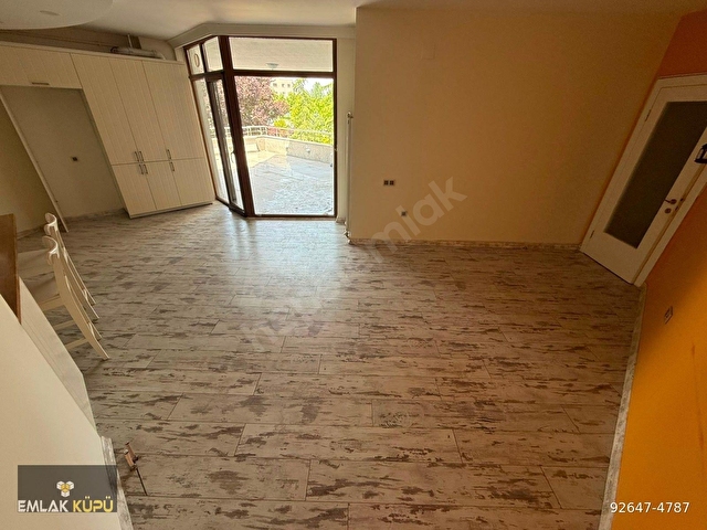 BAĞLICANIN GİRİŞİNDE MÜKEMMEL KONUMU İLE 4+1 SATILIK VİLLA - Görsel 10