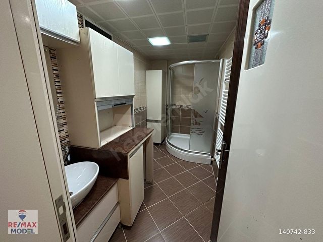 REMAX MODEL DEN ÇAMLIK CADDESİNDE HOME OFİS KULLANIMINA UYGUN 2+1 DAİRE - Görsel 14