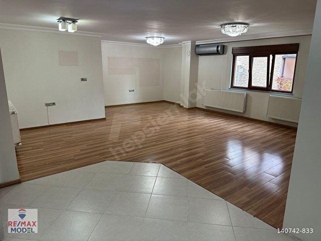 REMAX MODEL DEN ÇAMLIK CADDESİNDE HOME OFİS KULLANIMINA UYGUN 2+1 DAİRE - Görsel 6
