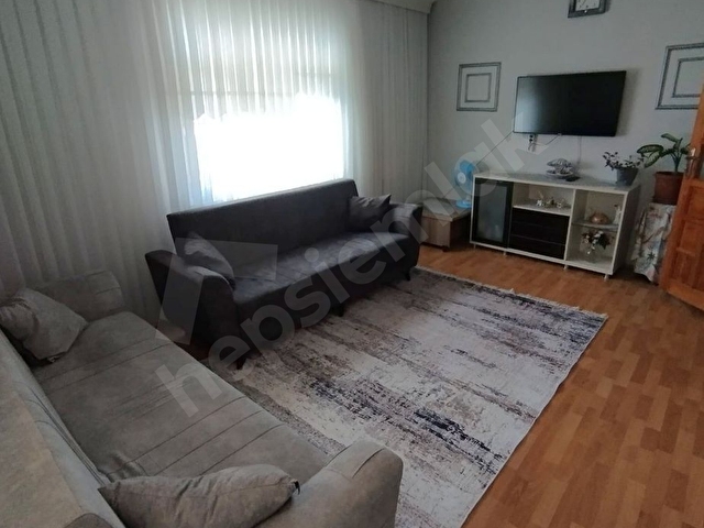 BAĞCILAR GÜNEŞLİ MAHALLESİNDE 2+1 SATILIK DAİRE - Görsel 3