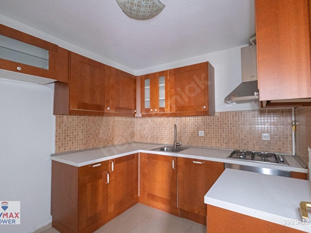 GOP KÜPE SOKAK TA ELÇİLİKLERE KOMŞU BAKIMLI SATILIK 3+1 DAİRE - Görsel 6