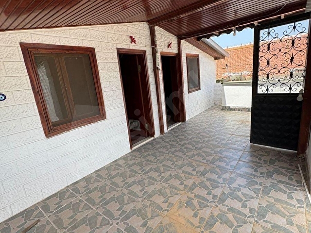 Finalim emlaktanYeni Foçada sahile çok yakın triplex Taş ev - Görsel 10