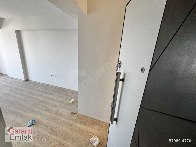 ZONGULDAK GARANTİ EMLAKTAN ZBEÜYE YAKIN DENİZ MANZARALI, ÇİFT CEPHE, ARA KAT 1+1 SATILIK DAİRE - Görsel 3