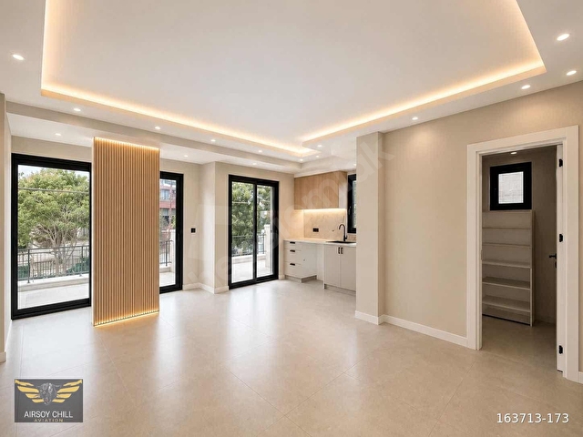 Urla Atatürk Mahallesi Ana Cadde Üzeri Kiralık Dükkan - Görsel 2