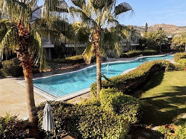 BODRUM GÖLKÖY DE HAVUZLU SİTE İÇERSİNDE KİRALIK DAİRE