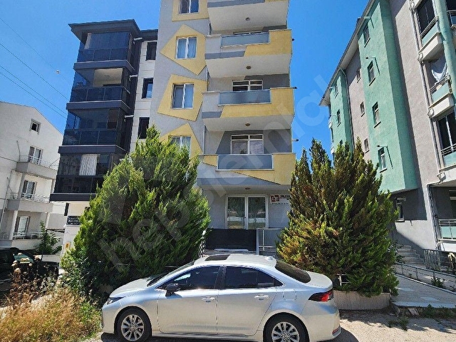 EDİRNE MERKEZ TABİPLER LOKALİ KARŞISI KISMİ EŞYALI 1+1 KİRALIK DAİRE