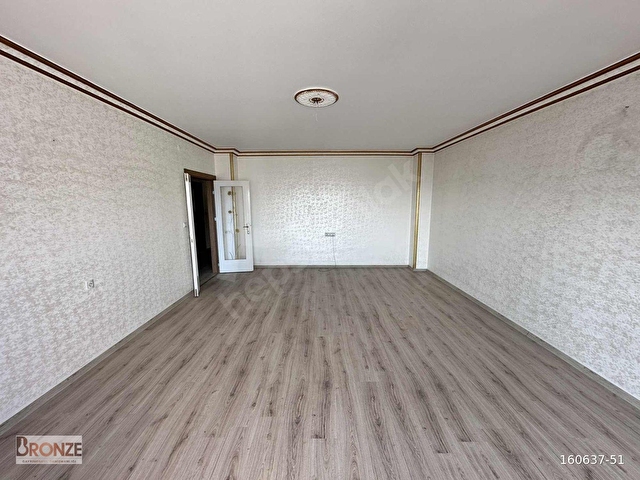 İSKELE CADDESİNDE SATILIK 4+1 LÜKS DAİRE - Görsel 20