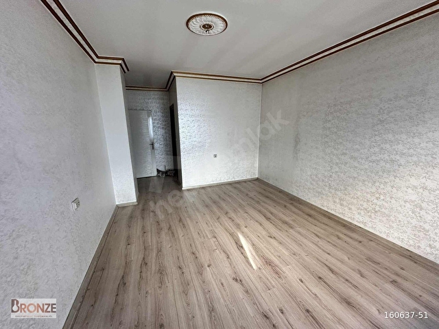 İSKELE CADDESİNDE SATILIK 4+1 LÜKS DAİRE - Görsel 2