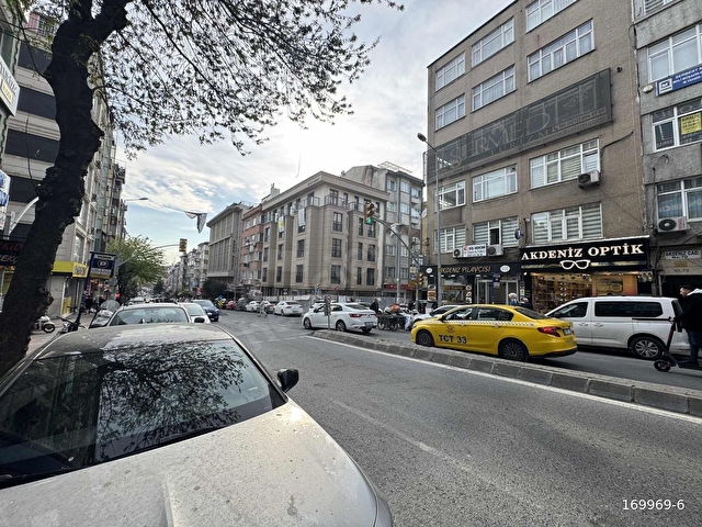 BURAK EMLAKTAN AKDENİZ CADDESİNDE KÖŞE KONUMDA KİRALIK İŞ YERİ - Görsel 26