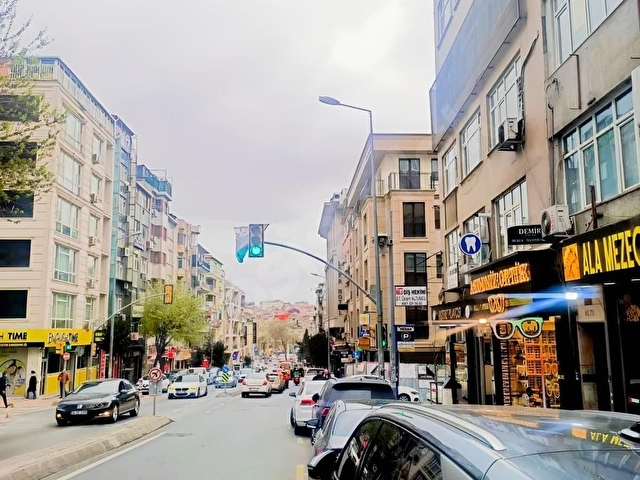 BURAK EMLAKTAN AKDENİZ CADDESİNDE KÖŞE KONUMDA KİRALIK İŞ YERİ - Görsel 27
