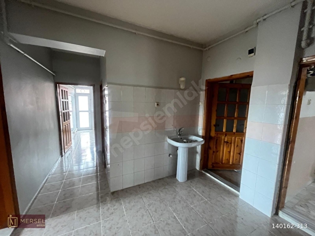 MERSEL EMLAKtan CUMHURİYET MAH.ALİ KEM.CAD.ÜZERİ SAT.2. KAT 3+1 DAİRE - Görsel 30