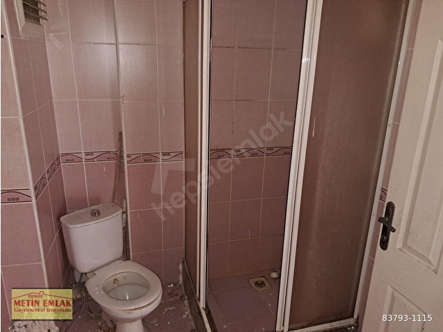 ESENLER METİN EMLAK TAN SATILIK KREDİLİ KAT MÜLKİYETLİ 1+1 DAİREMİZ 70 M2 METROYA YAKIN ASANSÖRLÜ - Görsel 12