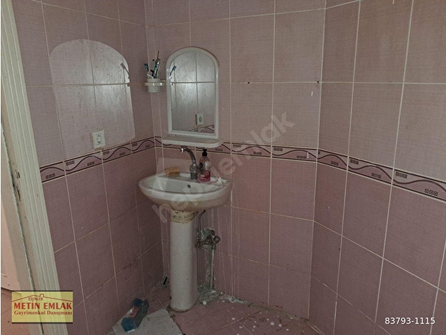 ESENLER METİN EMLAK TAN SATILIK KREDİLİ KAT MÜLKİYETLİ 1+1 DAİREMİZ 70 M2 METROYA YAKIN ASANSÖRLÜ - Görsel 11
