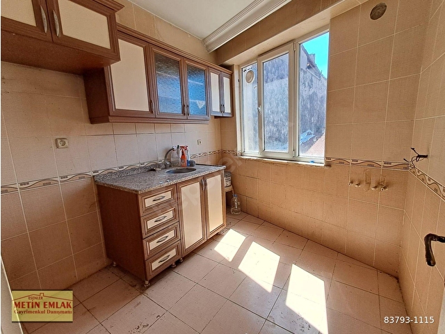 ESENLER METİN EMLAK TAN SATILIK KREDİLİ KAT MÜLKİYETLİ 1+1 DAİREMİZ 70 M2 METROYA YAKIN ASANSÖRLÜ - Görsel 9