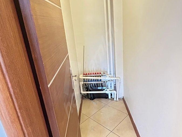 KELEBEK MOBİLYA ÜZERİNDE K.GARAJLI GENİŞ 3+1 KİRALIK LÜKS DAİRE - Görsel 17