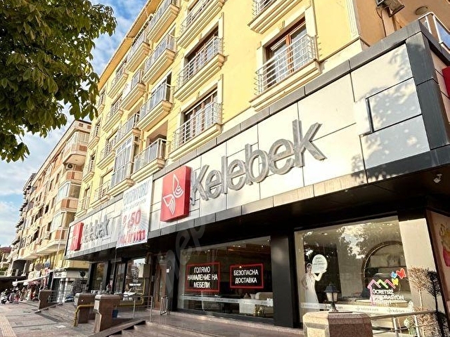 KELEBEK MOBİLYA ÜZERİNDE K.GARAJLI GENİŞ 3+1 KİRALIK LÜKS DAİRE - Görsel 4