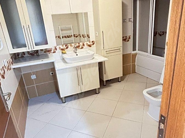 KELEBEK MOBİLYA ÜZERİNDE K.GARAJLI GENİŞ 3+1 KİRALIK LÜKS DAİRE - Görsel 15
