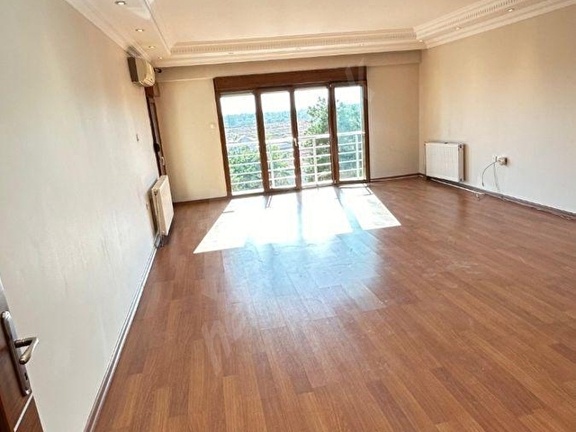 KELEBEK MOBİLYA ÜZERİNDE K.GARAJLI GENİŞ 3+1 KİRALIK LÜKS DAİRE - Görsel 12