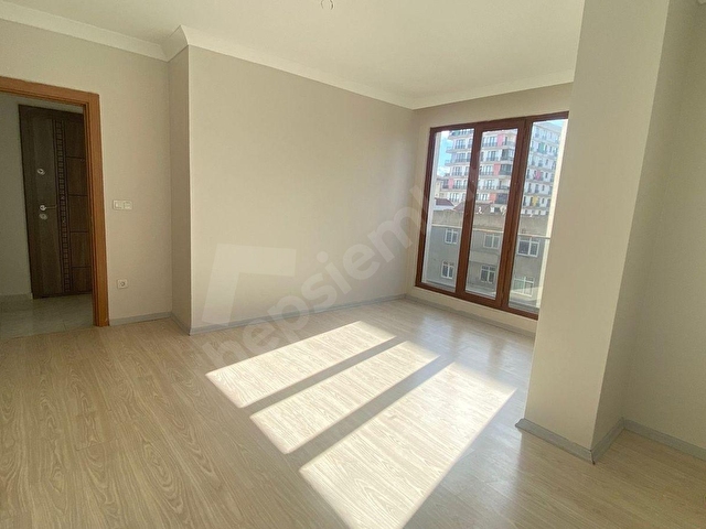ÇEKMEKÖY GÜNGÖREN MAH DE KİRALIK ARAKAT DAİRE, 2 +1 ÇİFT BALKON - Görsel 7