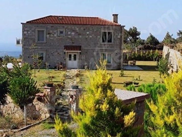 AYVALIK KONAK EMLAKTAN TIFILLAR MAHALLESİ SATILIK 686 M2 ARSA - Görsel 9