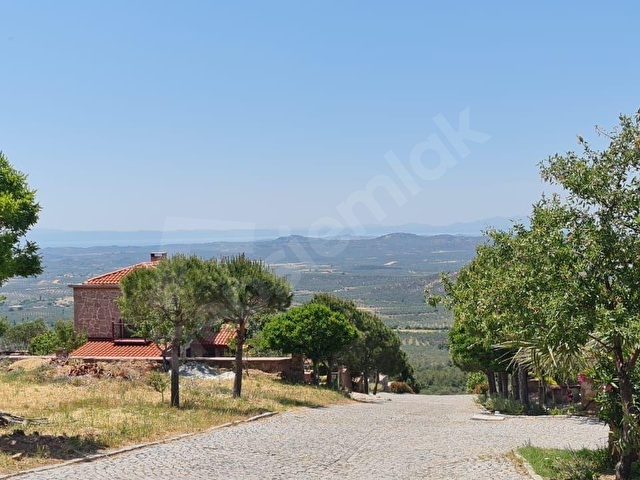 AYVALIK KONAK EMLAKTAN TIFILLAR MAHALLESİ SATILIK 686 M2 ARSA - Görsel 16