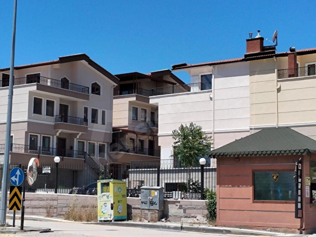 BAĞLICA DOĞANKENT SİTESİNDE SATILIK  6+1 VİLLA - Görsel 2