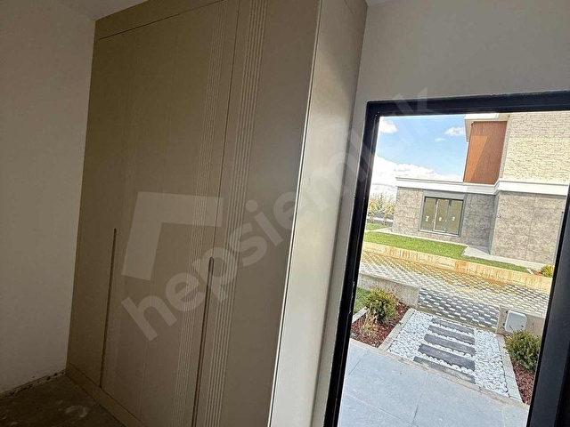 MEPA GROUP LOTTA LİA PROJESİ İLE 420 M2 ARSA 4+1 VİLLA - Görsel 11