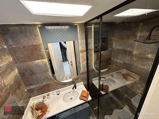 YENİŞEHİR 50. YIL MAH. LA PERLA SİT.DE 5+1 ULTRA LÜX DAİRE - Görsel 15