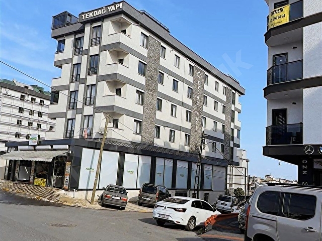 SULTANBEYLİ AKŞEMSETTİN MAHALLESİNDE TERASLI 3+1 DAİRE! - Görsel 3