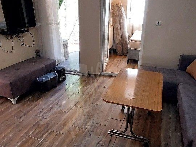 KREDİ SORUNU YOKTUR ÇINARA HASTANEYE BAYRAMYERİNE 5 DAK SIRAKAPILARDA 1+1 ESYALİ BALKONLU APART - Görsel 3