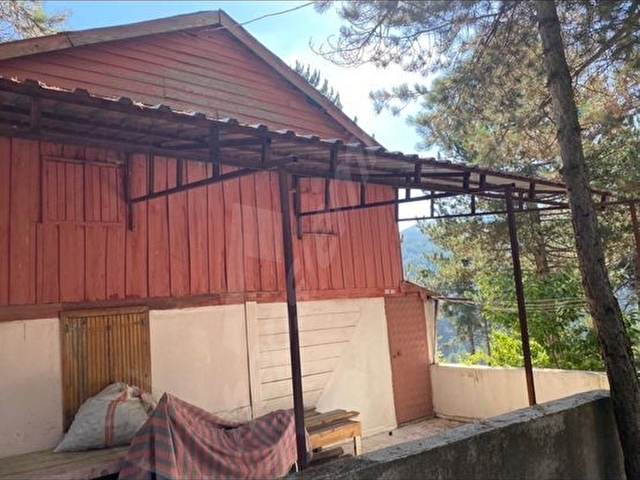 Osmaniye Zorkun Yaylası Kadirli Tepesinde 500 m2 içinde Satılık Ev - Görsel 2