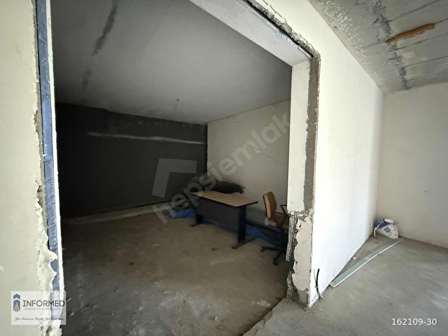 AYTAÇ YILDIZDAN CADDE ÜZERİ VADİ CEPHE SATILIK BACALI İŞYERİ - Görsel 9