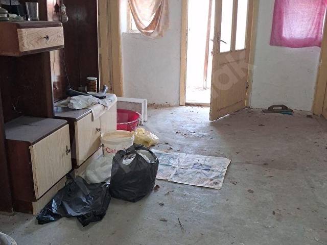EDİRNE UZUNKÖPRÜ YENİKÖY MAHALLESİNDE CADDE ÜZERİNDE  SATILIK MÜSTAKİL EV,2 ADET DEPO VE ARSASI - Görsel 10