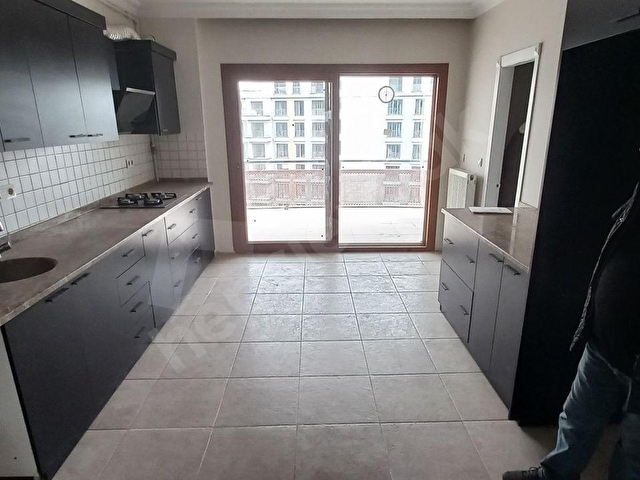 ATAKULE ÇANKAYA KONAKLARI 4+1+Ç.O+KİLER+ÇİFT BANYO 200M2 9.KAT ÇİFT ASANSÖR AÇIK ve KAPALI GARAJ - Görsel 4