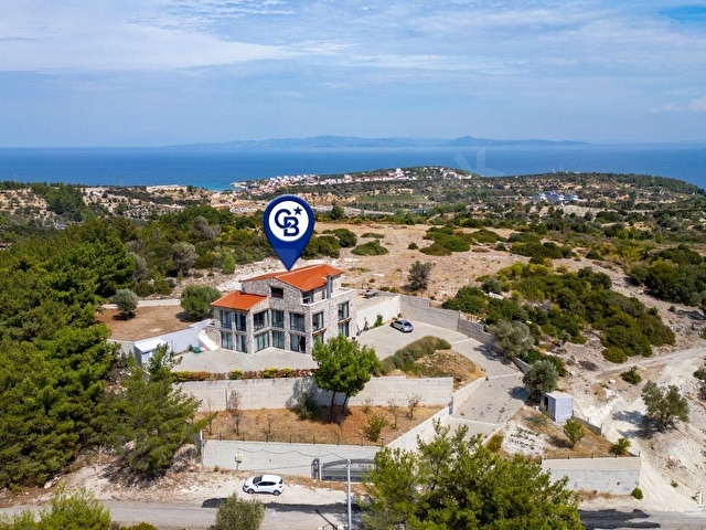 Karaburun Mordoğanda Panaromik Deniz Manzaralı Taş Villa - Görsel 9