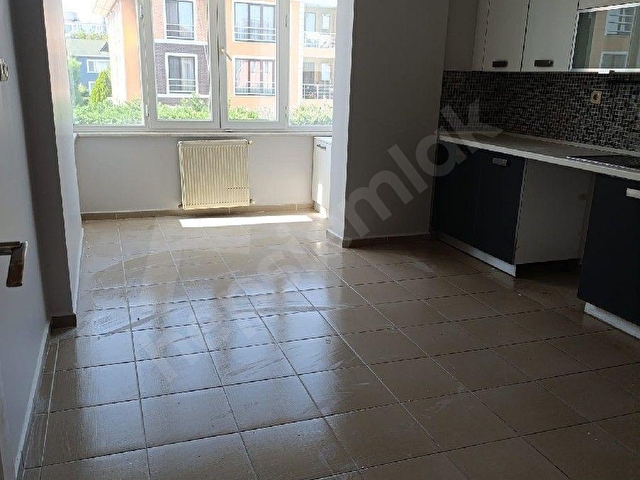YAHYAKAPTAN 🍀 GÖKKUŞAĞI SİTESİNDE 3+1 135M2 KİRALIK DAİRE - Görsel 18