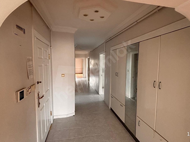 Barış Mahallesinde Metroya Yakın 3+1 Kiralık Daire - Görsel 20